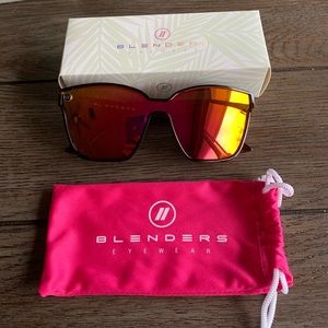 Pink Women’s Blenders Sunglasses